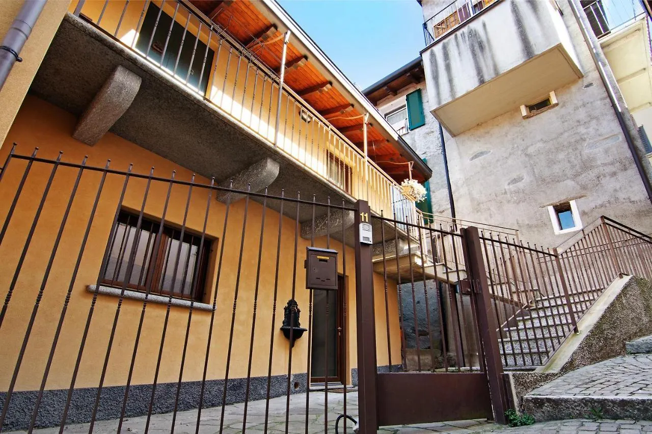 Holiday home Casa Leonardo Villa Dorio Italy